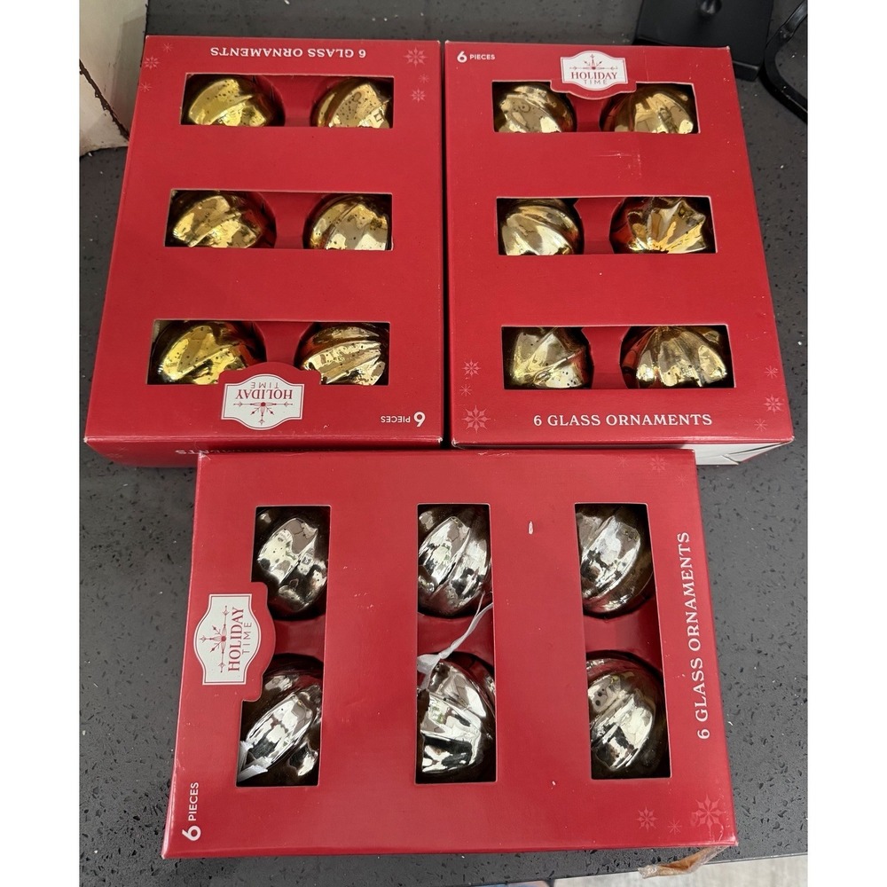Lot Of 18 Holiday Time Glass Ornaments Gold Silver Round Christmas